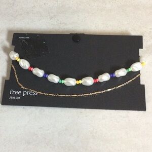 NWT Free Press Pearl with gold chain choker necklace